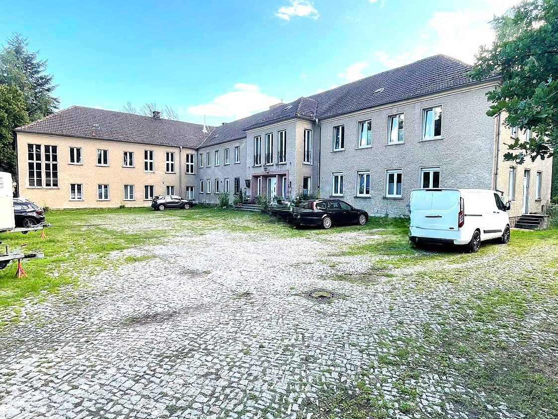 KAPITALANLEGER AUFGEPASST –  MINDESTENS  
9 % MIETRENDITE - trotz Erbbaugrundstück !