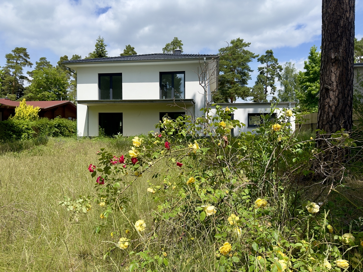 ERSTBEZUG | Exklusive Villa mit ca. 200m² Wohnfläche und großzügigem Garte