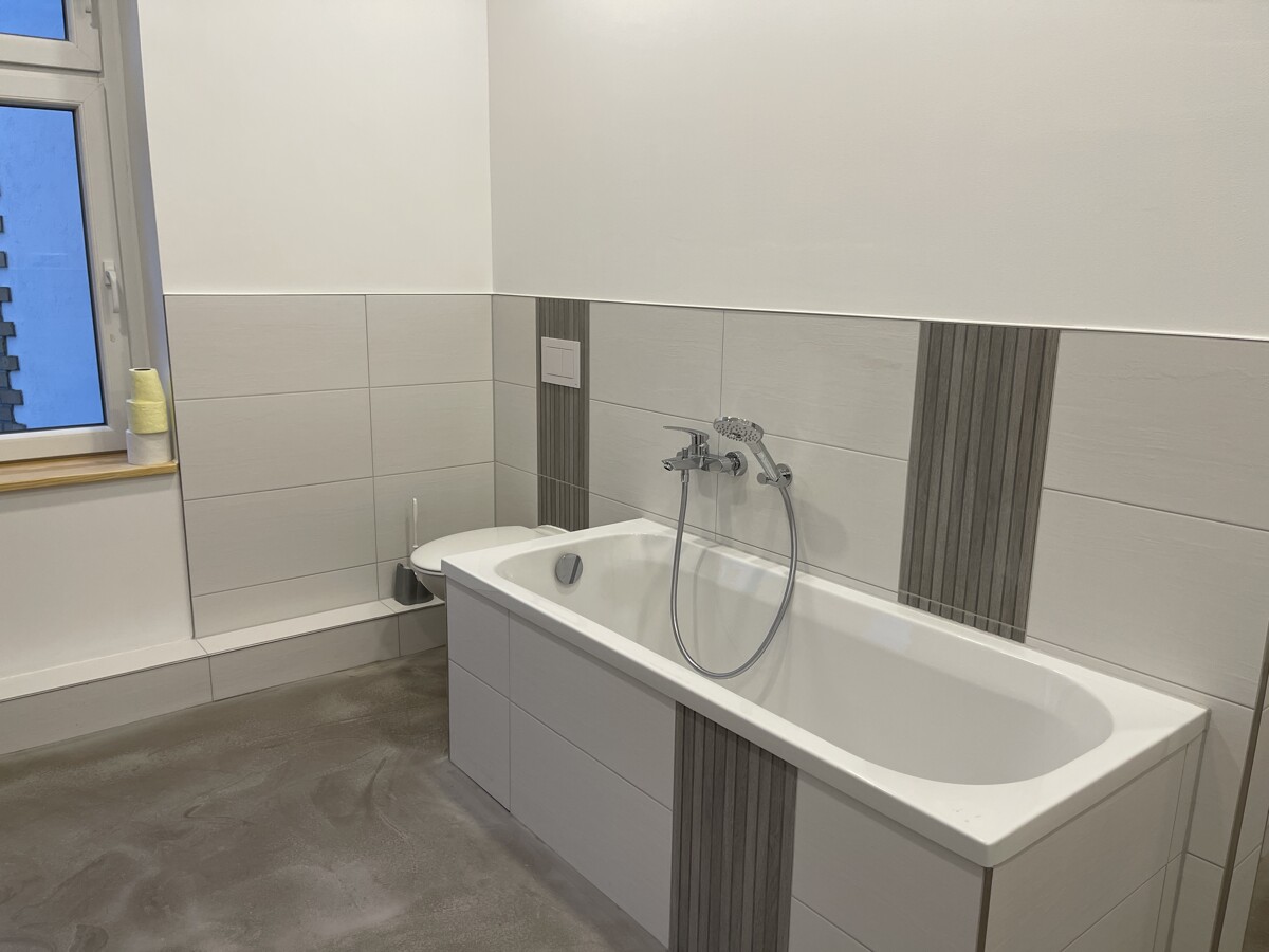 PROVISIONSFREI|Attraktive Kapitalanlage: voll vermietetes 3-FH, 33.900 € Jahresmiete, Faktor 12,6