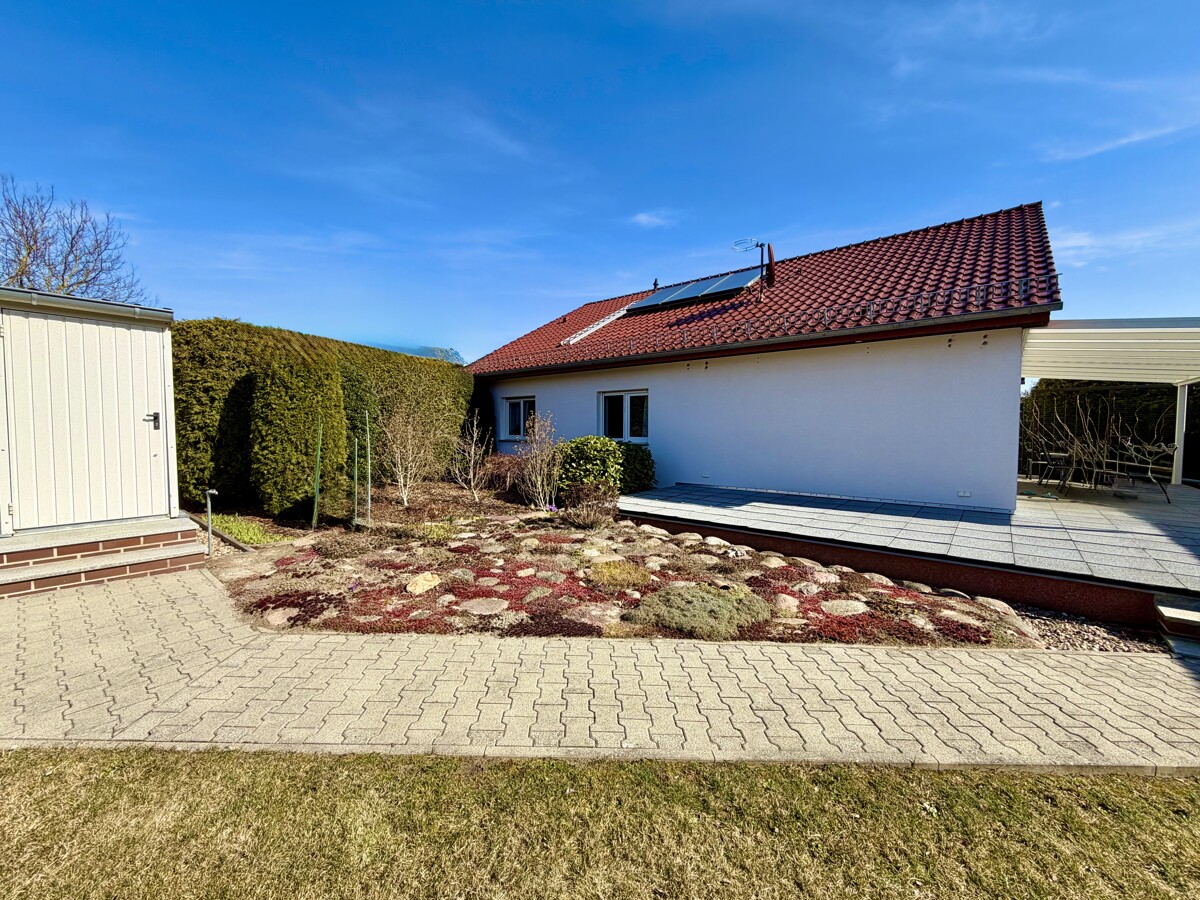 PROVISIONSFREI |Bungalow inkl. Solaranlage – ideal für Familien mit großem Grundstück!