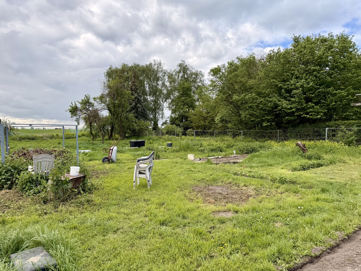 Jetzt Traumgrundstück mit massiver Scheune in Ahrensfelde sichern - ruhige Ortslage mit Weitblick!
