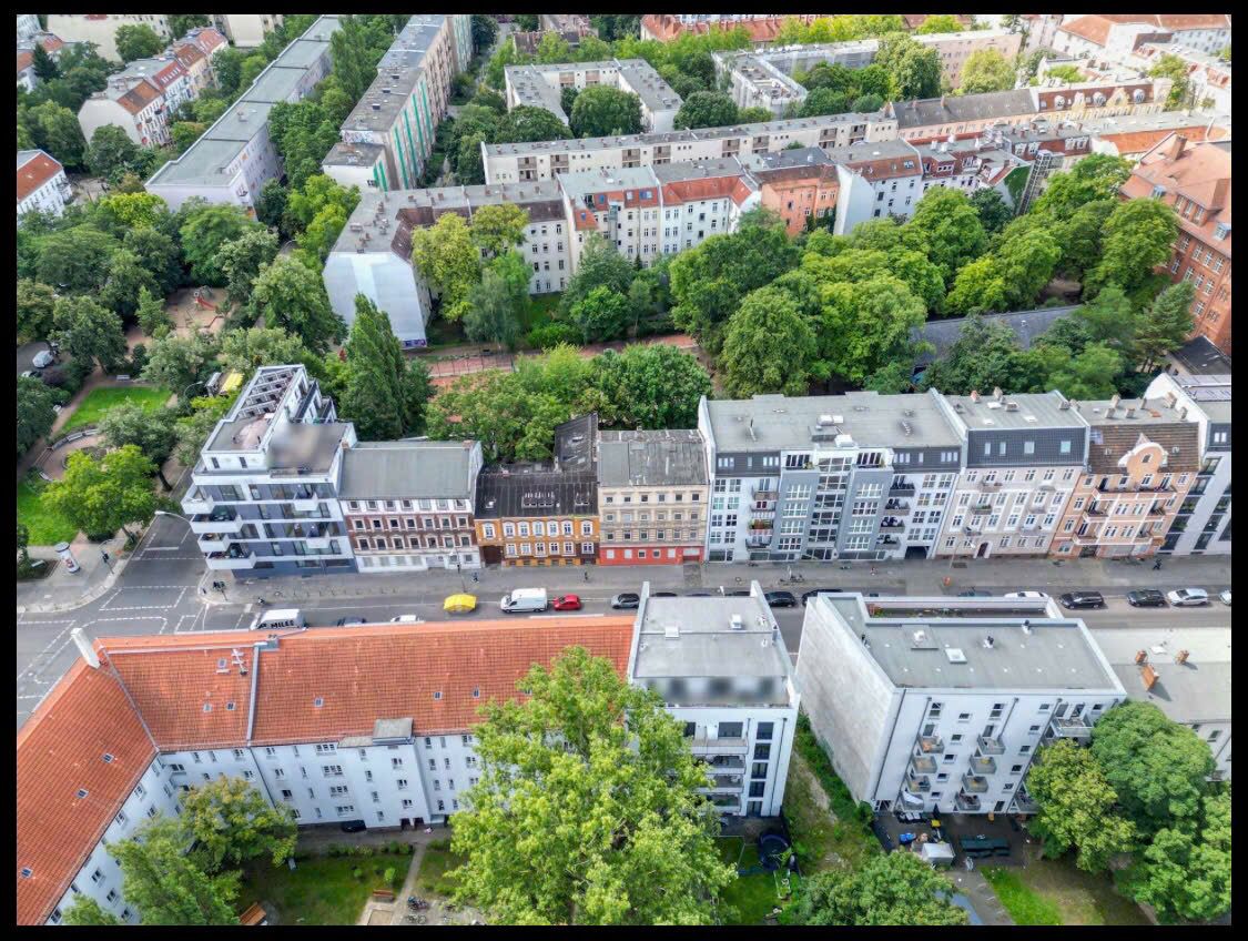 MFH mit gesichertem Cashflow & massivem Ausbaupotenzial, Nähe Bahnhof Lichtenberg (200 m!)