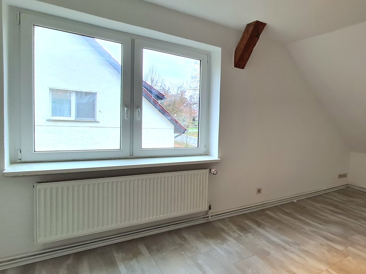NEUER PREIS  | Großzügiger Vierseitenhof mit 260m² Haus auf fast 9000 m² Grundstück - viel Potential