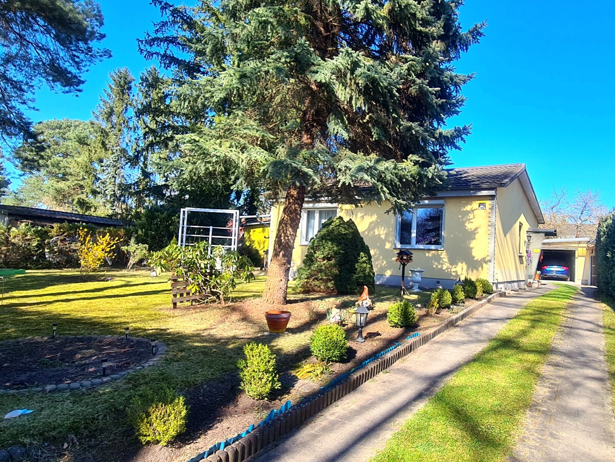 PROVISIONSFREI|Gepflegtes Haus mit schönem Grundstück, Garage & Terrasse – ideales Zuhause für Paare
