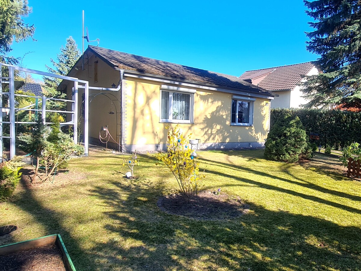 PROVISIONSFREI|Gepflegtes Haus mit schönem Grundstück, Garage & Terrasse – ideales Zuhause für Paare