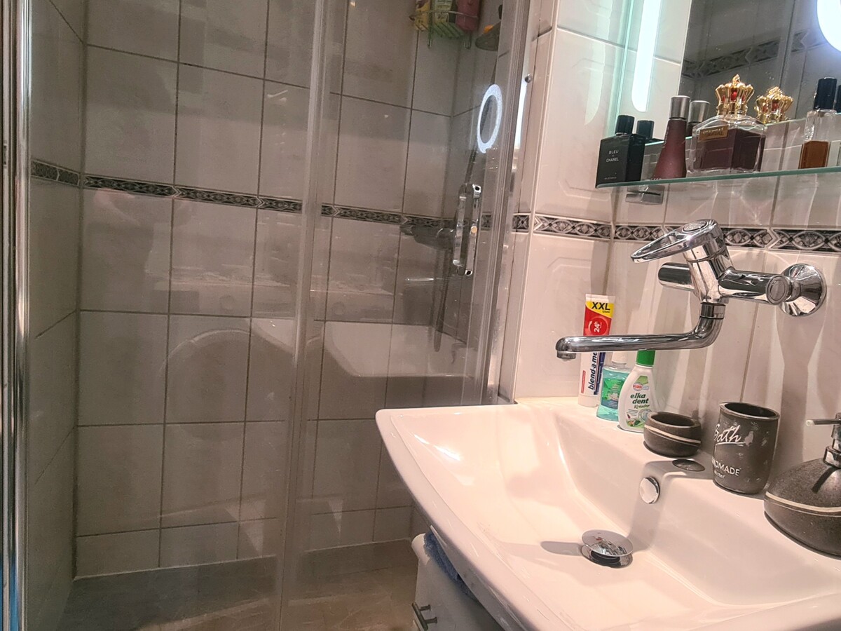 PROVISIONSFREI|Gepflegtes Haus mit schönem Grundstück, Garage & Terrasse – ideales Zuhause für Paare