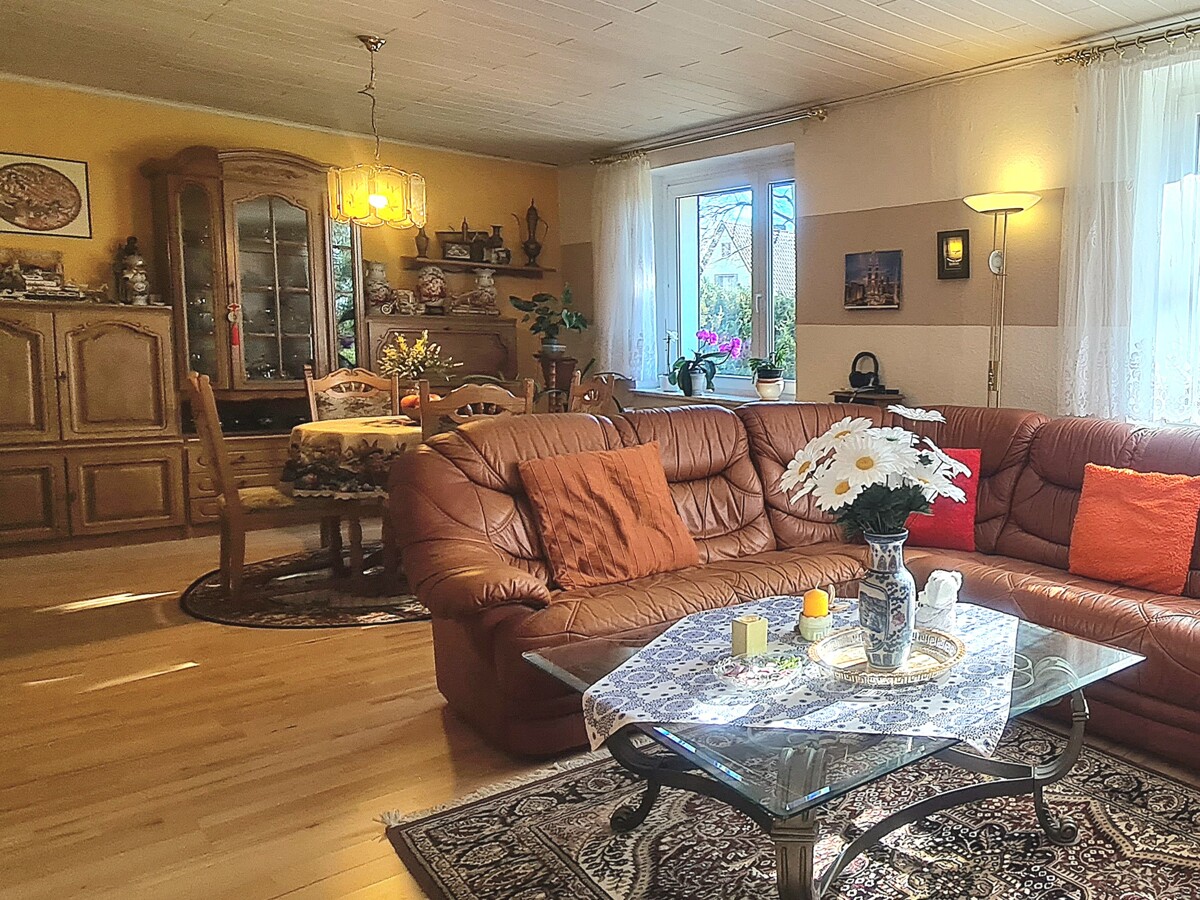 PROVISIONSFREI|Gepflegtes Haus mit schönem Grundstück, Garage & Terrasse – ideales Zuhause für Paare