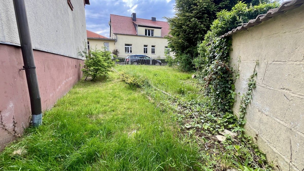PROVISIONSFREI|Sanierungsobjekt|Einfamilienhaus mit 5 Zimmern, Nebengelass und großen Garten