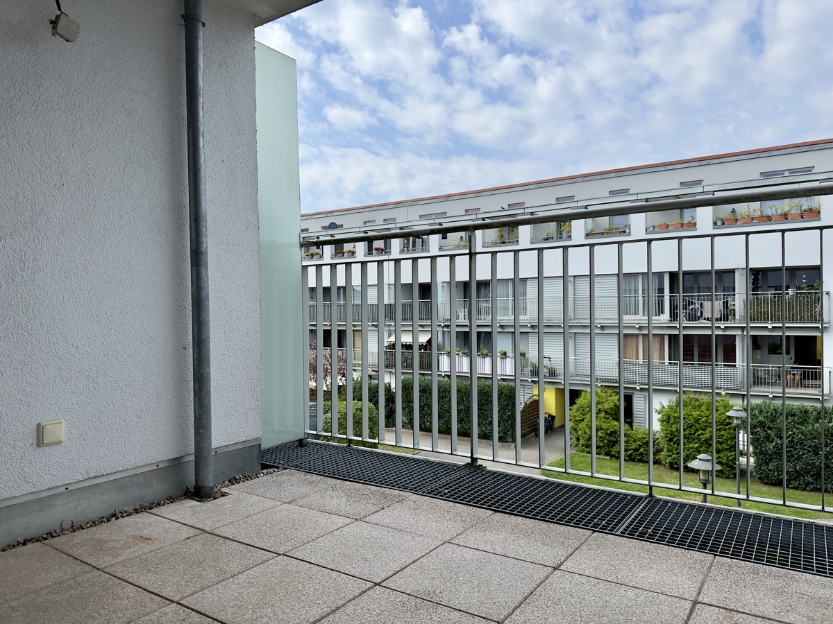 EINZIEHEN ODER VERMIETEN | Helle 2-Zimmer-Eigentumswohnung mit Balkon - PROVISIONSFREI