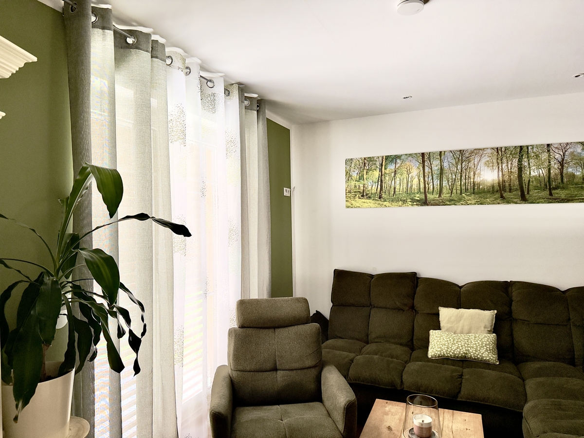 WASSERGRUNDSTÜCK – Einfamilienhaus mit Pool inkl. Baugenehmigung für einen Bungalow