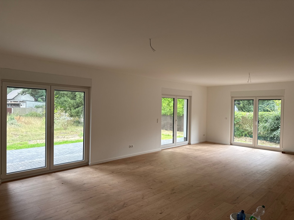 ERSTBEZUG | Exklusive Villa mit ca. 200m² Wohnfläche und großzügigem Garten