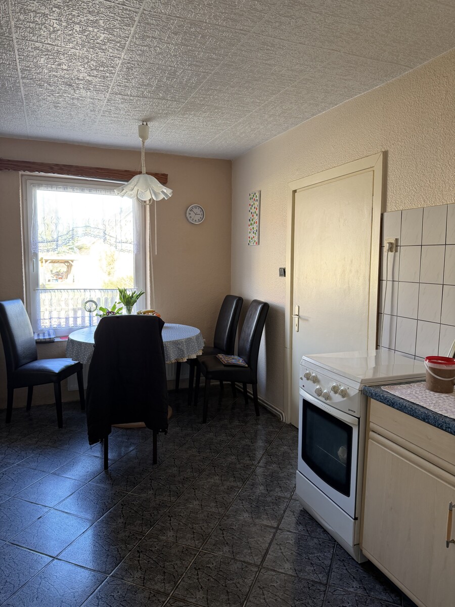 EIN HAUS, VIELE MÖGLICHKEITEN | Charmante Doppelhaushälfte für kreative Köpfe