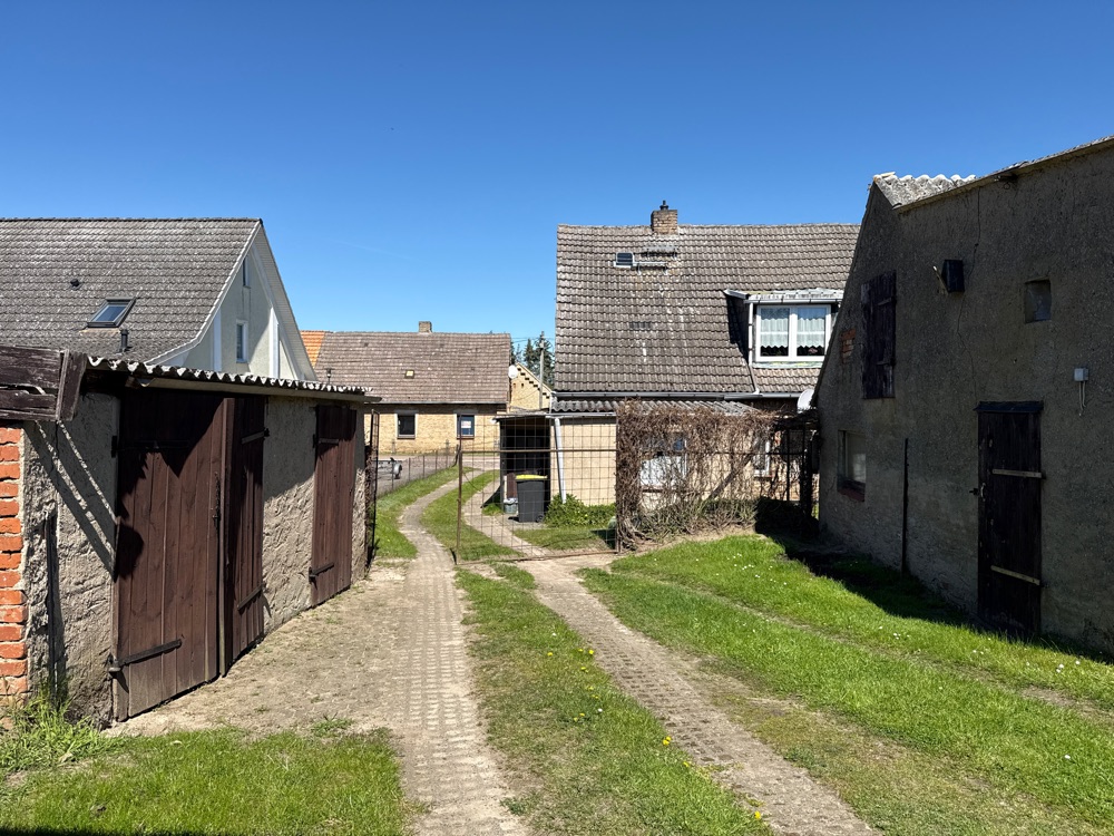 EIN HAUS, VIELE MÖGLICHKEITEN | Charmante Doppelhaushälfte für kreative Köpfe
