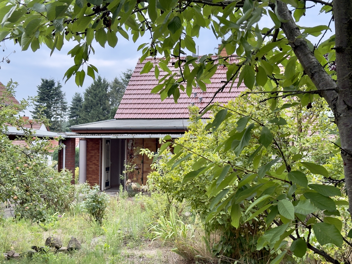 PROVISIONSFREI | Gemütliches Einfamilienhaus mit Nebengelass auf über 600qm großem Grundstück