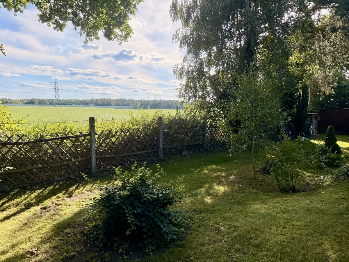 PROVISIONSFREI|Ihr Rückzugsort im Grünen – idyllisches Wochenendgrundstück in Feldlage!