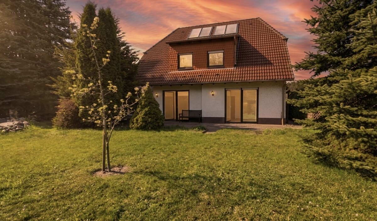 NEUER PREIS | PROVISIONSFREI | großes Familienhaus mit Einliegerwohnung 1.340 m² Naturgrundstück