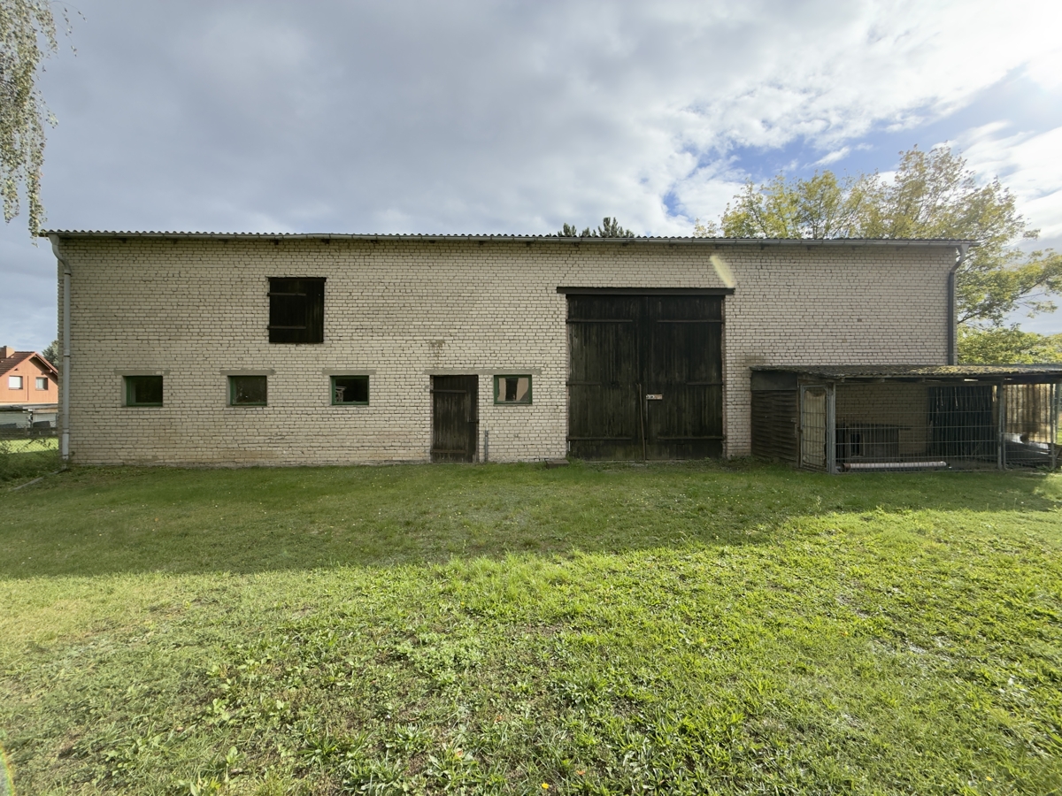 PROVISIONSFREI|Einfamilienhaus zur Vollsanierung + Ausbaureserve + Scheune + 2.250 m² Grundstück