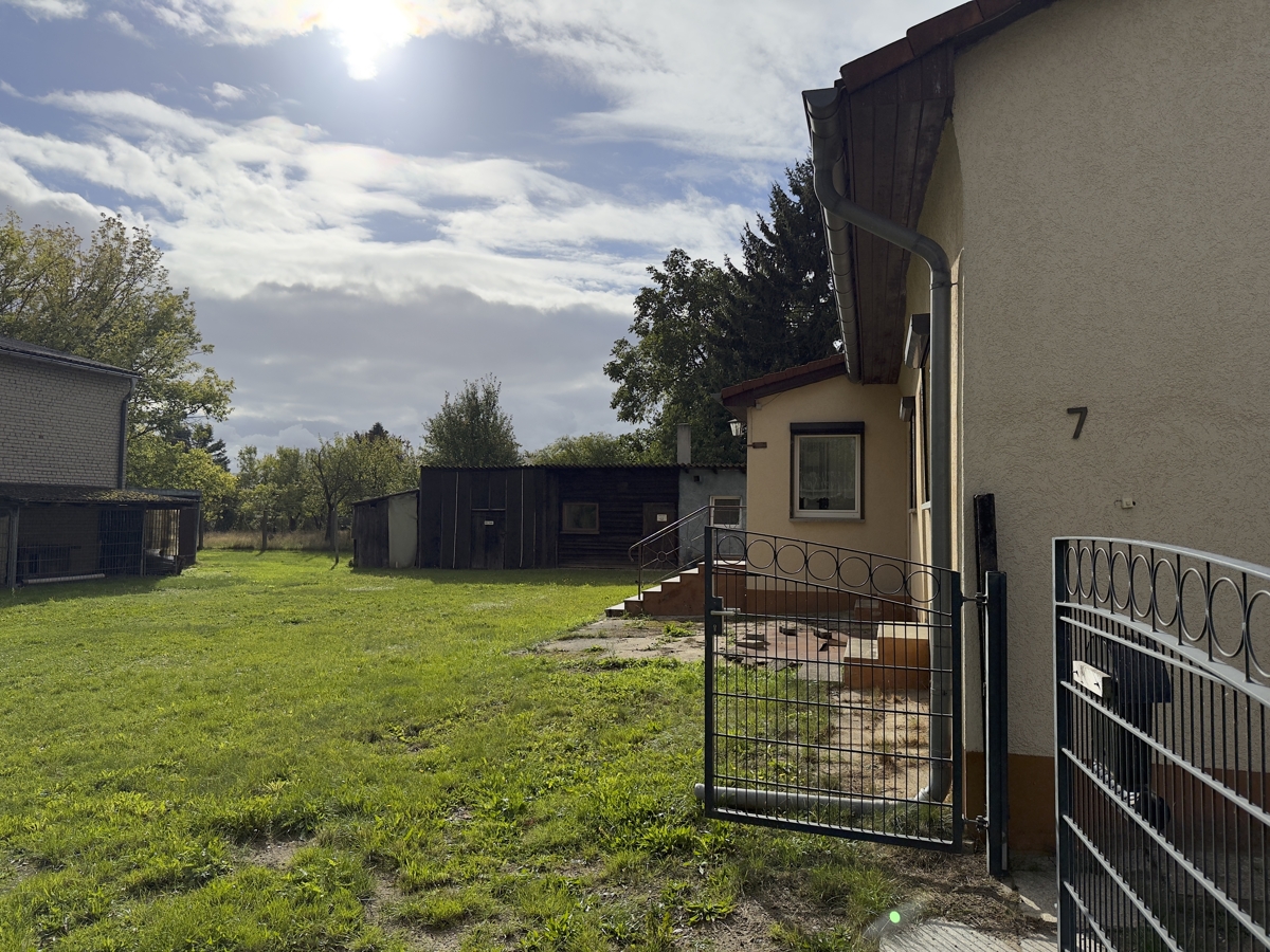 PROVISIONSFREI|Einfamilienhaus zur Vollsanierung + Ausbaureserve + Scheune + 2.250 m² Grundstück