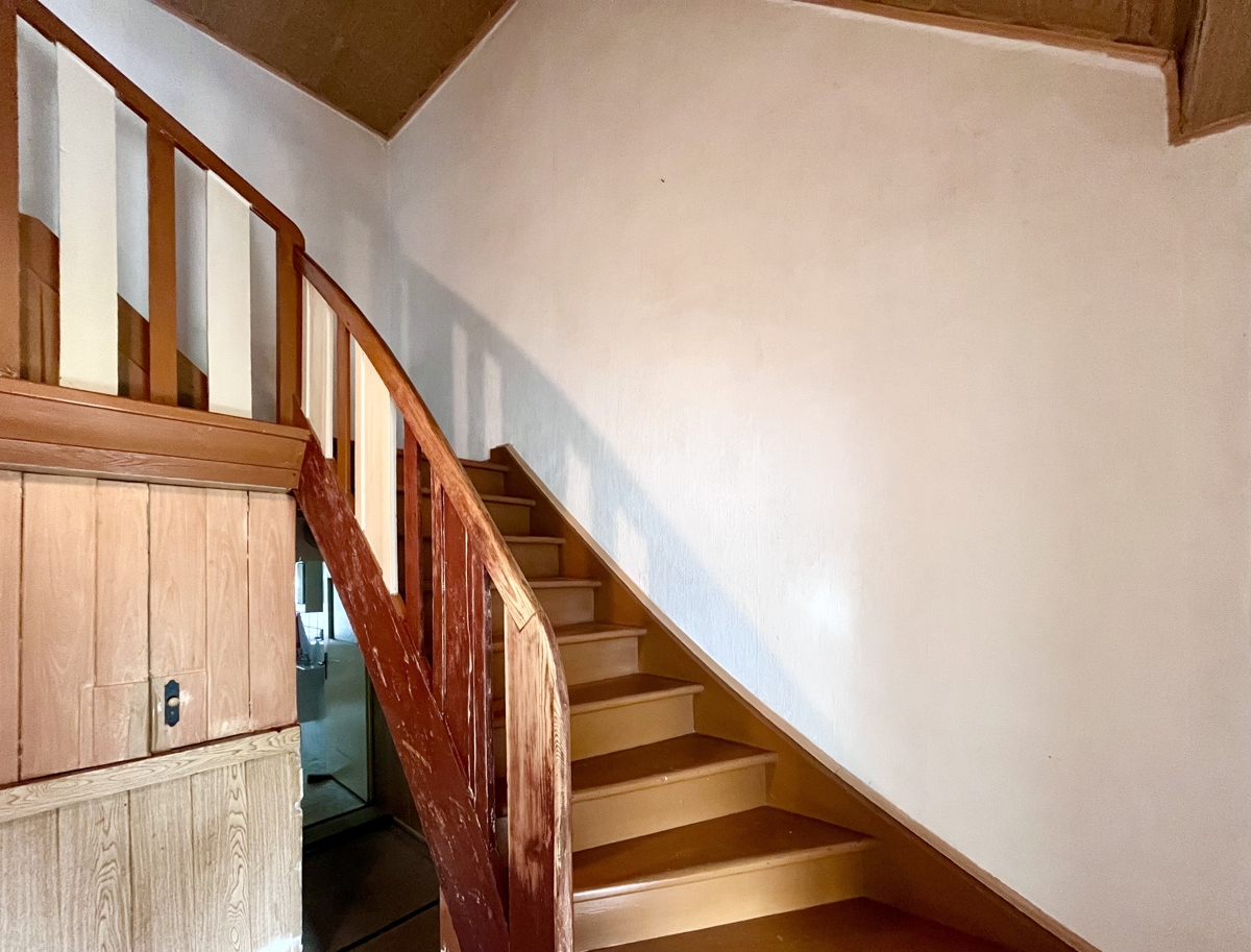 PROVISIONSFREI|Einfamilienhaus zur Vollsanierung + Ausbaureserve + Scheune + 2.250 m² Grundstück