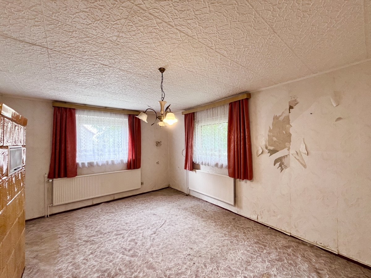 PROVISIONSFREI|Einfamilienhaus zur Vollsanierung + Ausbaureserve + Scheune + 2.250 m² Grundstück