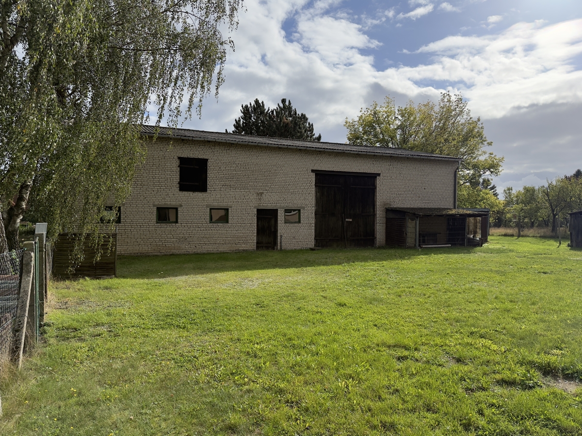 PROVISIONSFREI|Einfamilienhaus zur Vollsanierung + Ausbaureserve + Scheune + 2.250 m² Grundstück