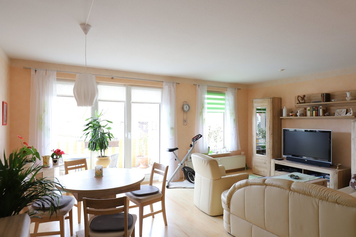 AB SOFORT | Vermietete 3 Raumwohnung mit Balkon und 2 Stellplätzen zentrumsnah in Bernau