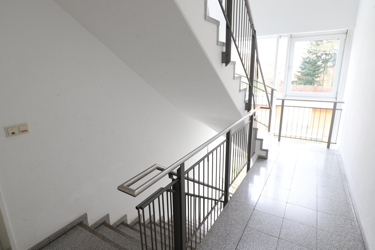 AB SOFORT | Vermietete 3 Raumwohnung mit Balkon und 2 Stellplätzen zentrumsnah in Bernau