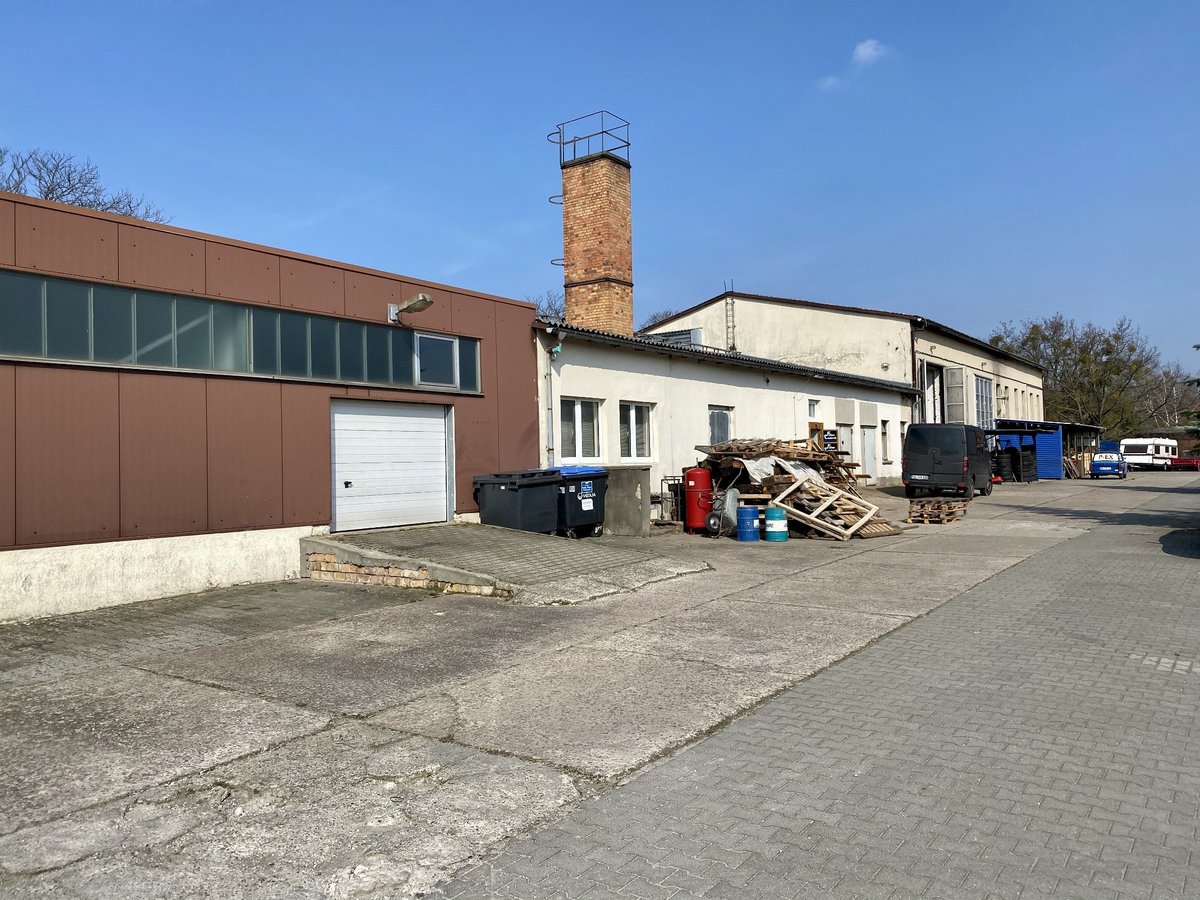 KAPITALANLAGE | Drei Gewerbehallen zu verkaufen