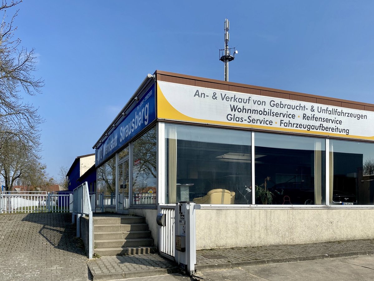 KAPITALANLAGE | Drei Gewerbehallen zu verkaufen