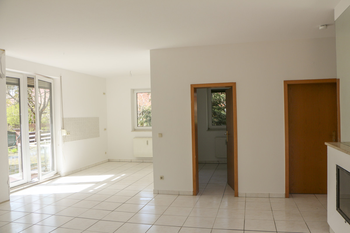 NEU | Zweifamilienhaus im Grünen