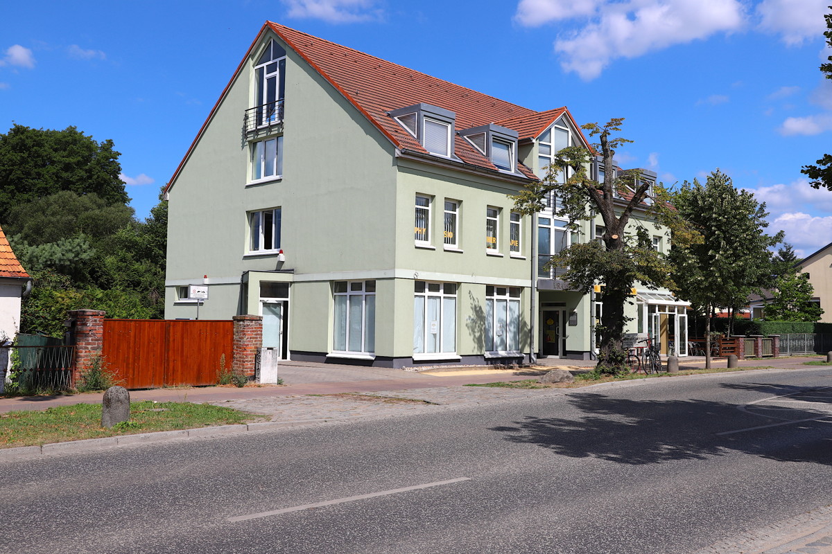 AB 2021 | Große Büroetage mit 210qm mit 2 PKW-Stellplätze zentral in Panketal-Zepernick