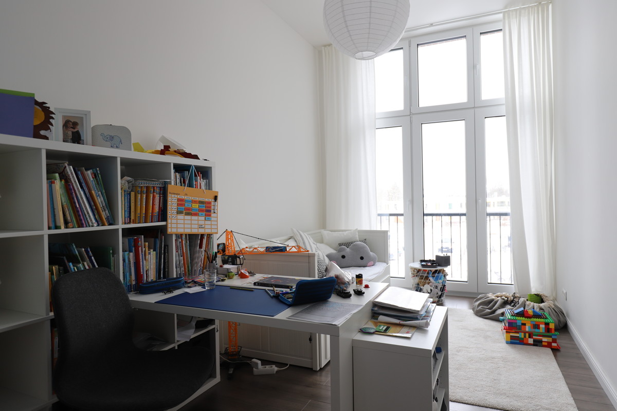 AB SOFORT | Sanierte, gehobene 4-Zimmer Wohnung mit Balkon und Blick ins Grüne