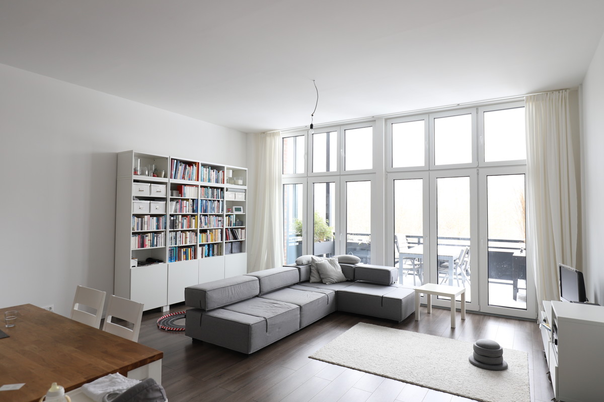 AB SOFORT | Sanierte, gehobene 4-Zimmer Wohnung mit Balkon und Blick ins Grüne