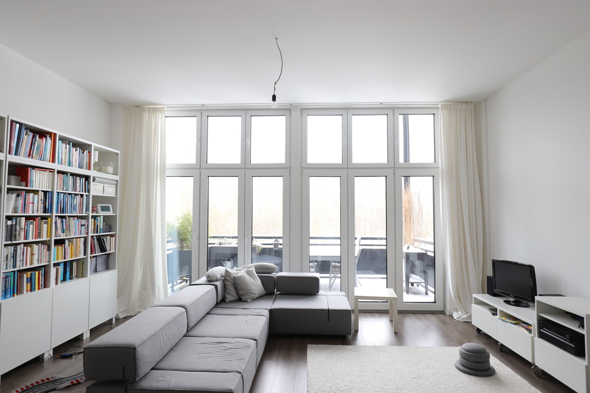 AB SOFORT | Sanierte, gehobene 4-Zimmer Wohnung mit Balkon und Blick ins Grüne