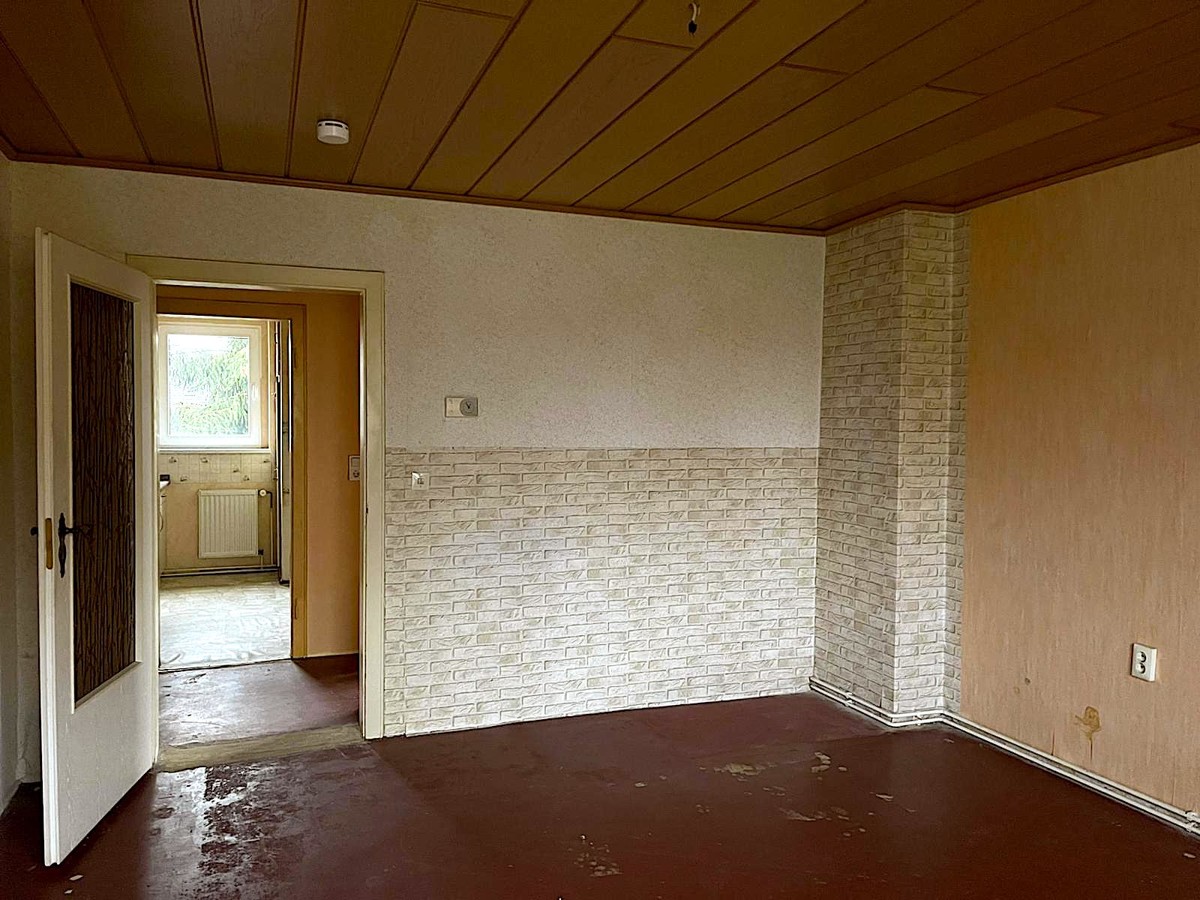 SOLIDE ALTERSVORSORGE | 3 Raumwohnung mit Duschbad und Balkon zum Renovieren.