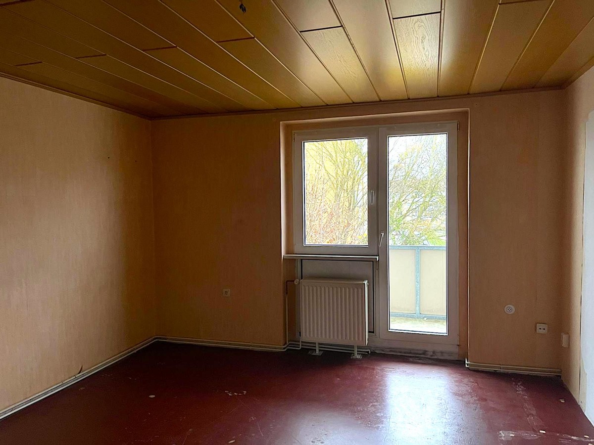 SOLIDE ALTERSVORSORGE | 3 Raumwohnung mit Duschbad und Balkon zum Renovieren.