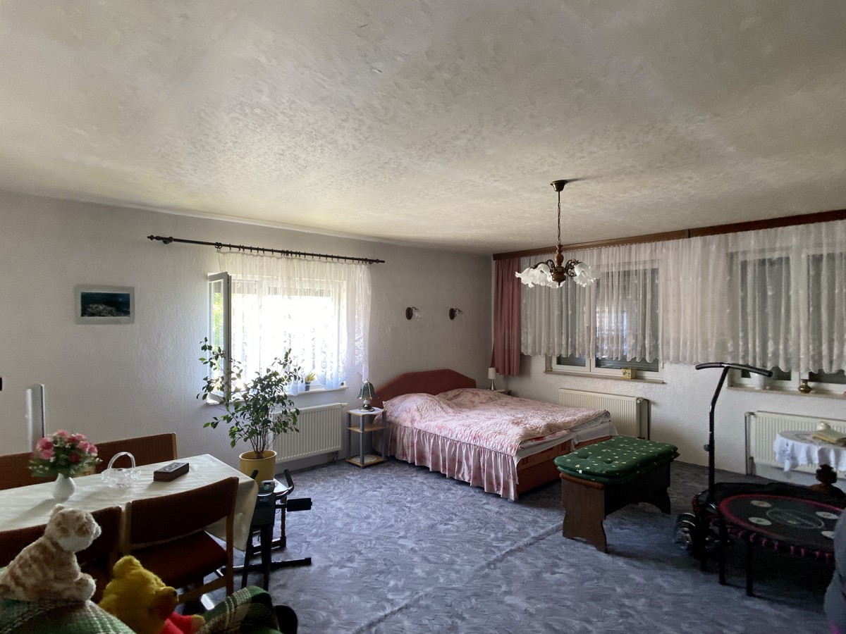 RESERVIERT | Haus mit Platz für zwei Familien