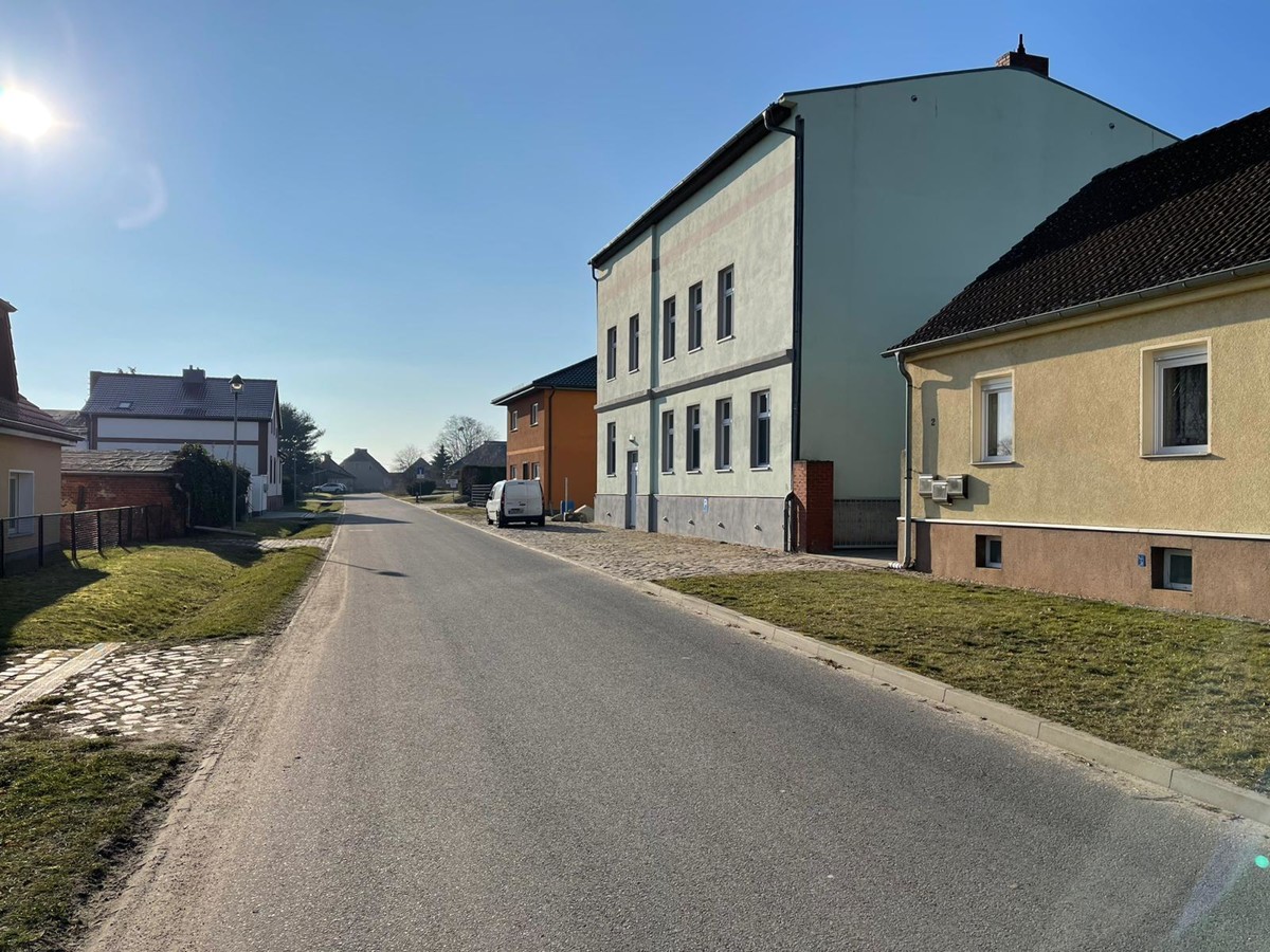 SANIERT | Zweifamilienhaus unweit vom See mit gehobener Ausstattung in Werneuchen-Löhme