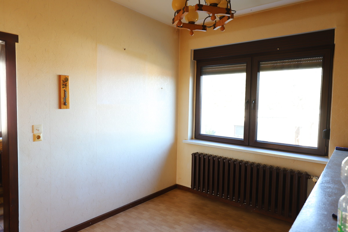 RESERVIERT | Solides Einfamilienhaus mit Ausbaureserve, Vollkeller und Feldblick.