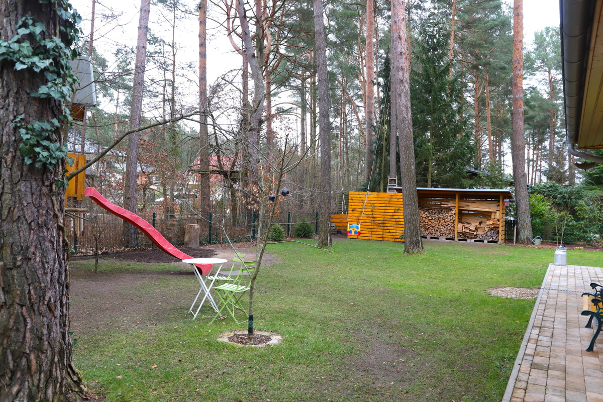 PROVISIONSFREI | Gepflegter Winkelbungalow mit 3 Zimmern, Carport am Waldrand in Wandlitz-Basdorf