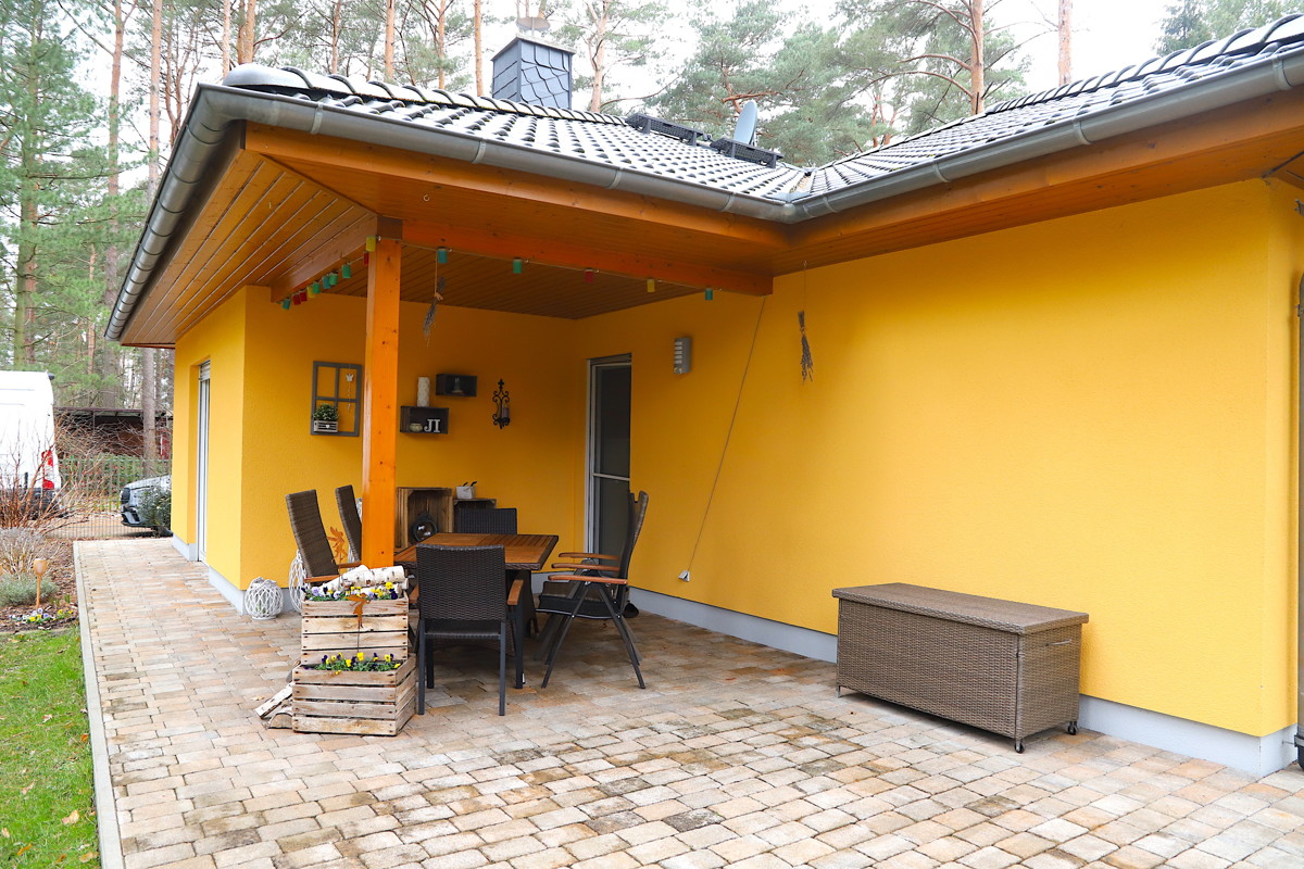 PROVISIONSFREI | Gepflegter Winkelbungalow mit 3 Zimmern, Carport am Waldrand in Wandlitz-Basdorf