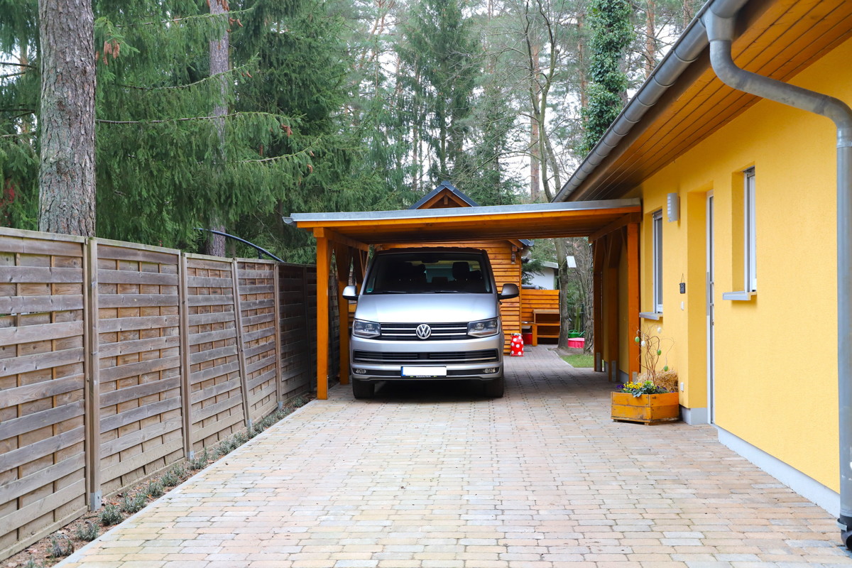 PROVISIONSFREI | Gepflegter Winkelbungalow mit 3 Zimmern, Carport am Waldrand in Wandlitz-Basdorf