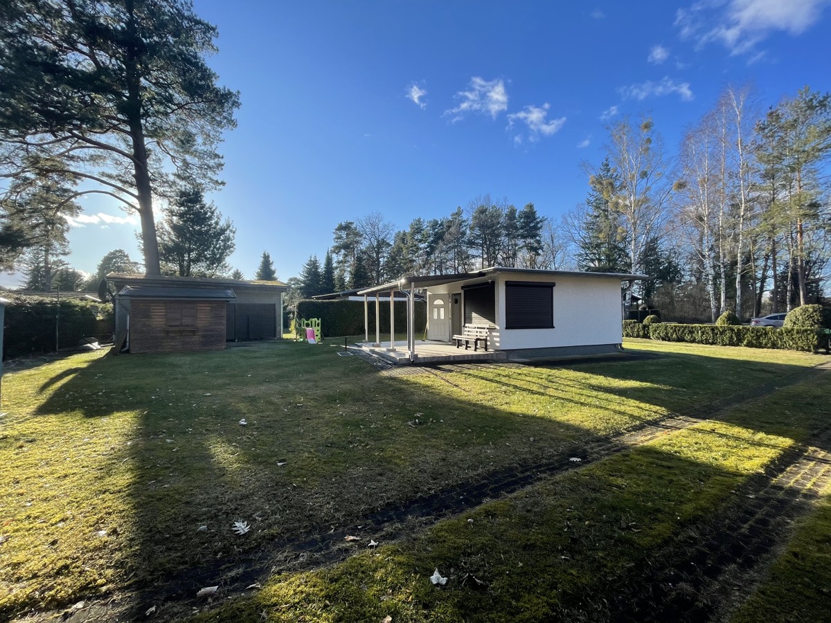 MIT SEEBLICK | Bau- und Urlaubsgrundstück in Bömerheide am Weißen See