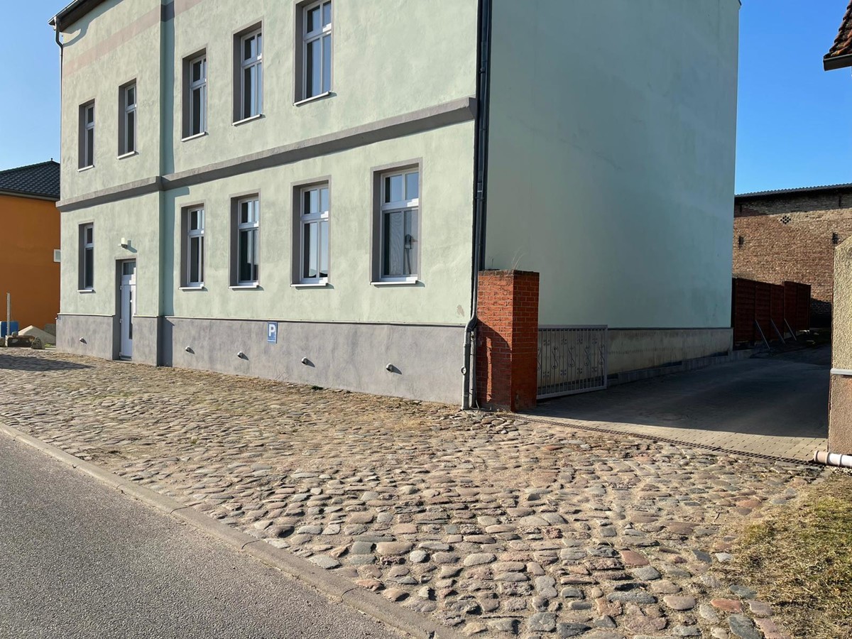 SANIERT | Zweifamilienhaus unweit vom See mit gehobener Ausstattung in Werneuchen-Löhme