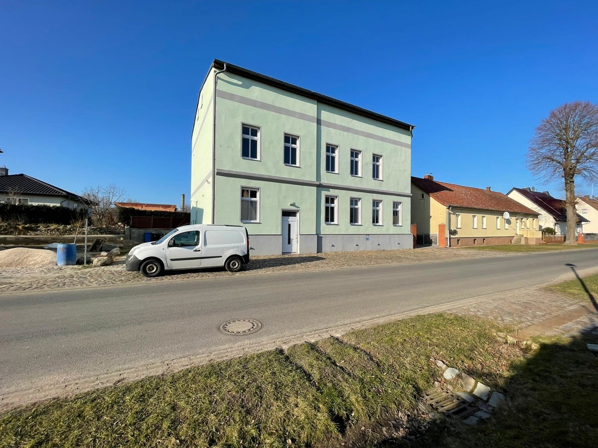 SANIERT | Zweifamilienhaus unweit vom See mit gehobener Ausstattung in Werneuchen-Löhme