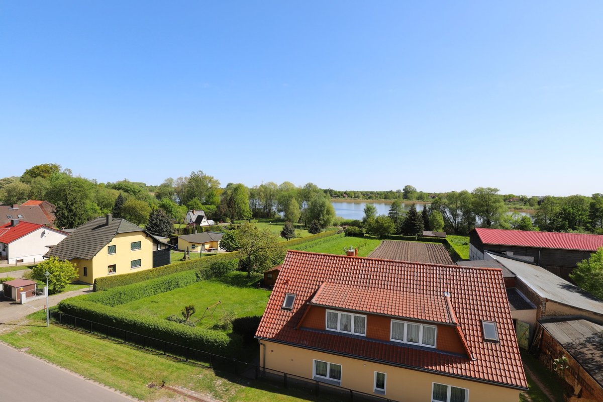 SANIERT | Zweifamilienhaus unweit vom See mit gehobener Ausstattung in Werneuchen-Löhme