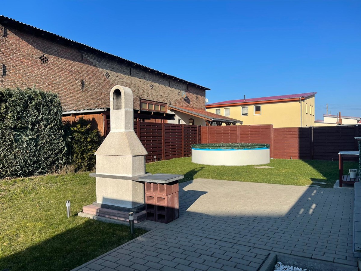 SANIERT | Zweifamilienhaus unweit vom See mit gehobener Ausstattung in Werneuchen-Löhme