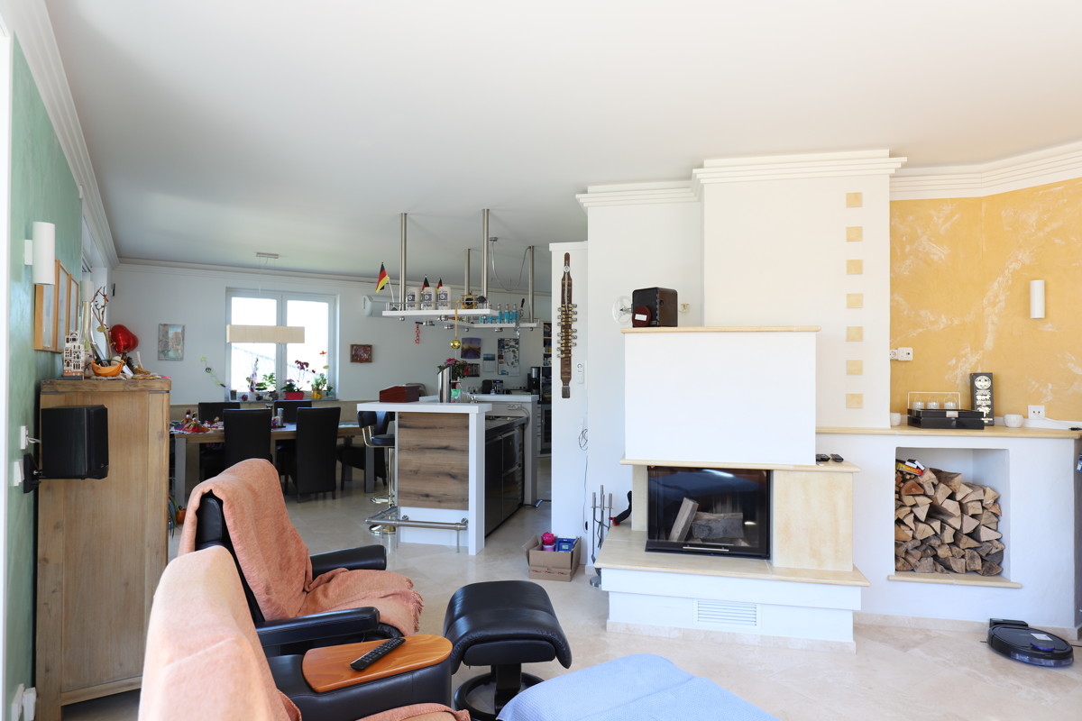 MEDITERRANE VILLA | Mit exklusiver Ausstattung und interessantem Hang-Grundstück