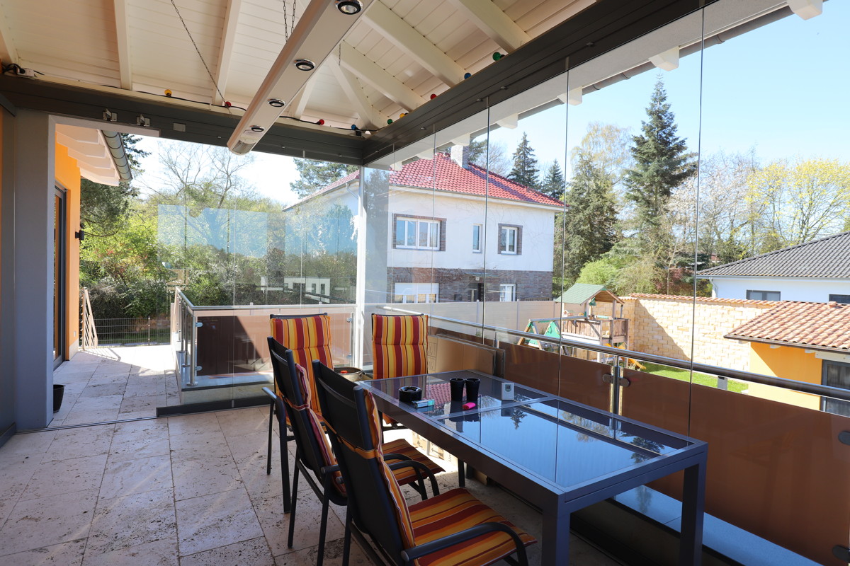 MEDITERRANE VILLA | Mit exklusiver Ausstattung und interessantem Hang-Grundstück