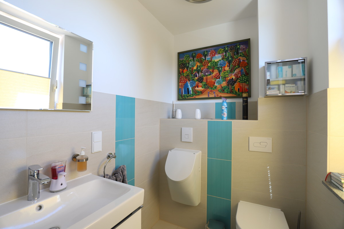 MEDITERRANE VILLA | Mit exklusiver Ausstattung und interessantem Hang-Grundstück